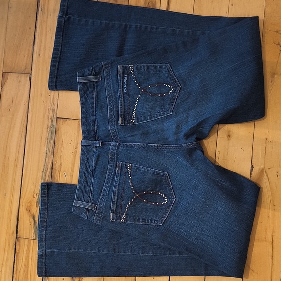 Calvin Klein low rise flare Size 6 - Picture 5 of 10